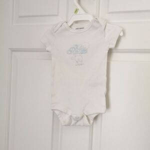 5/$10 Joe fresh onesie size 0-3 m